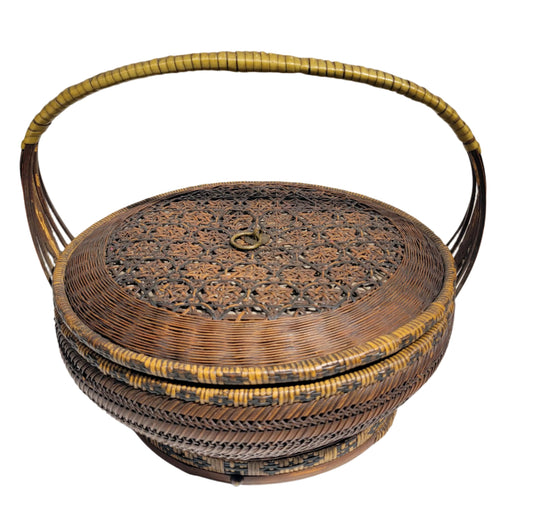 JAPANESE LACQUERED BAMBOO WICKER WEDDING BASKET