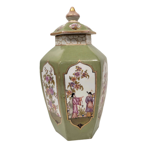 German Chinoiserie Porcelain Covered Vase